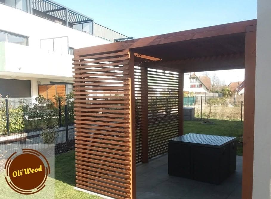 Pergola et brise-vue à lames bois