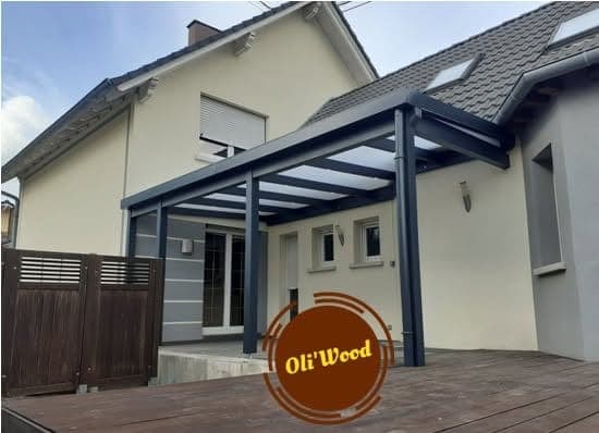 Pergola avec couverture vitrée
