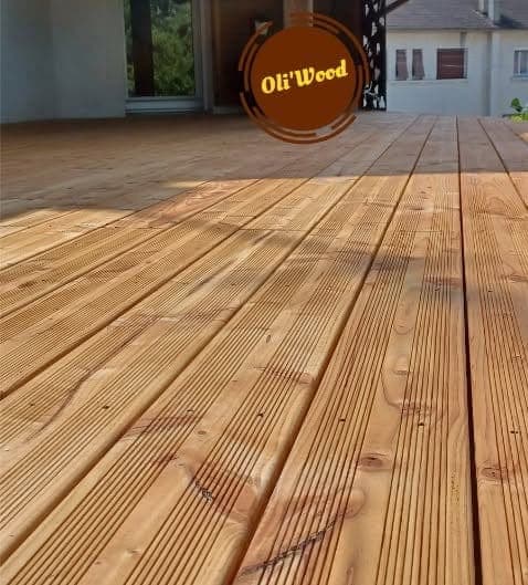 Terrasse en douglas rainuré